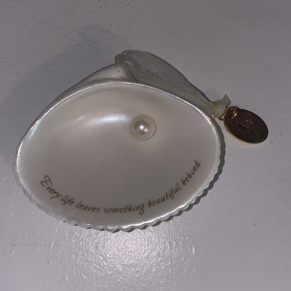 Hallmark shell ornament